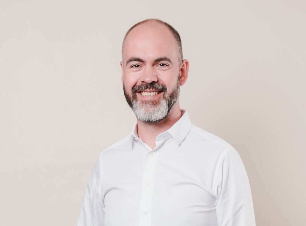 Portret van Bart Ivens
